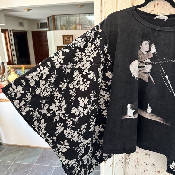 BLUE VELVET ELVIS PONCHO TOP - Picture 5 of 6